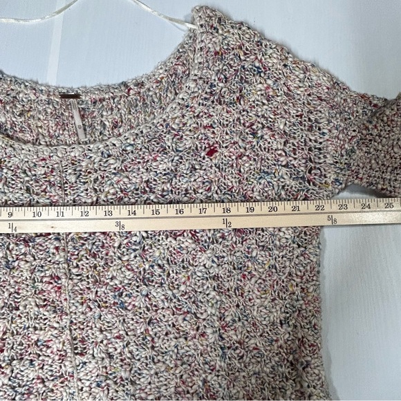 Free People Oversized Multi-Color Crochet Sweater Size XS - Picture 10 of 13
